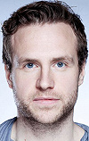 Фото — Рейф Сполл (Rafe Spall)