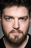 Фото — Том Бёрк (Tom Burke)