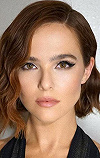 Фото — Зои Дойч (Zoey Deutch)